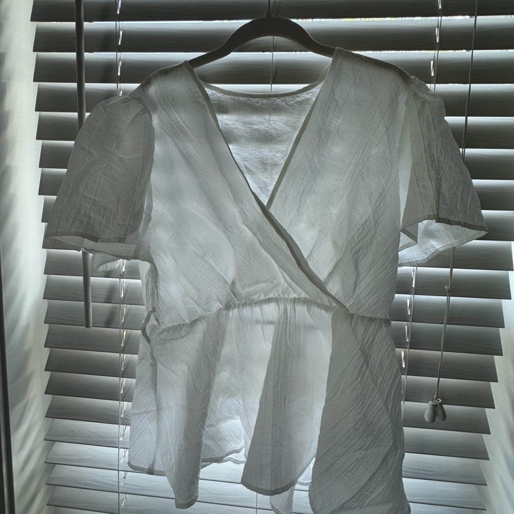 White blouse with fabric design - NEVER WORN